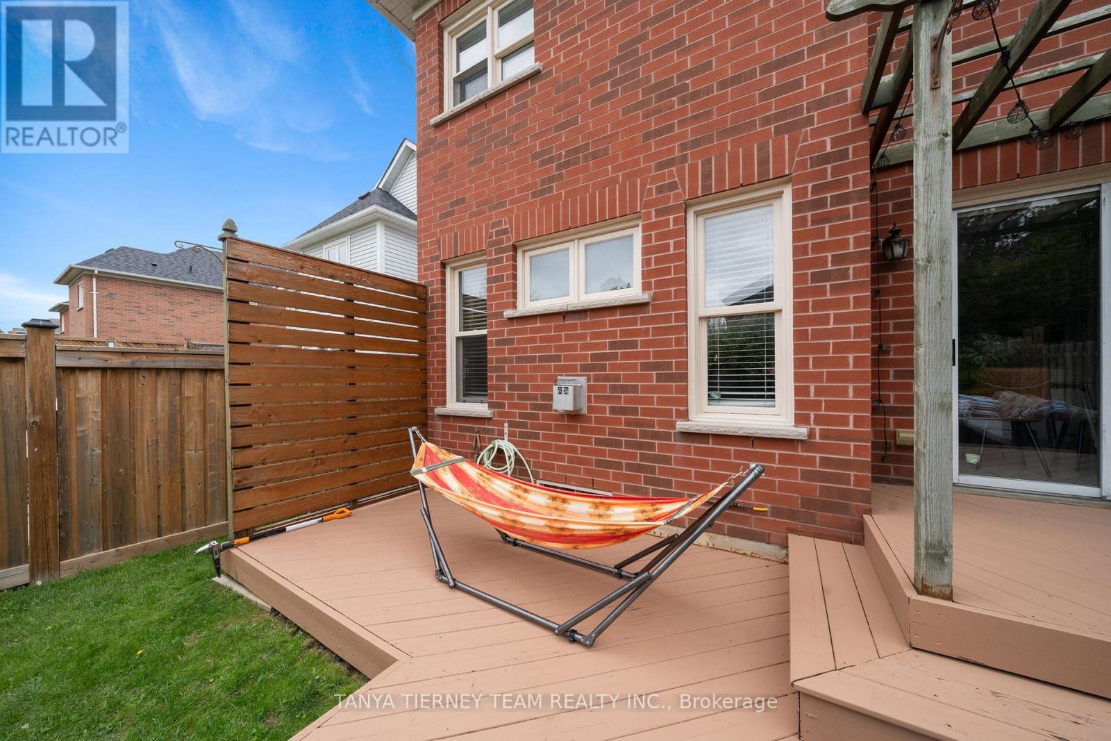 38 Wells Crescent, Whitby, Ontario  L1M 1C9 - Photo 29 - E12179485