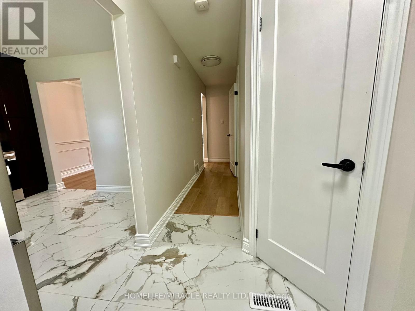 Property at 6 - 270 TIMBERBANK BOULEVARD image 5