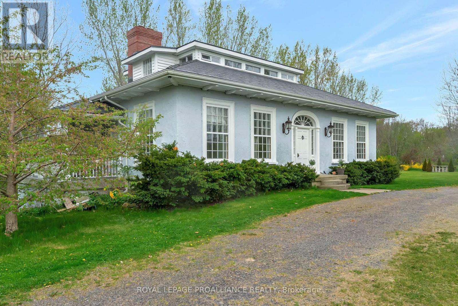 1479 Lakeside Drive, Prince Edward County, Ontario  K0K 2T0 - Photo 3 - X12178049