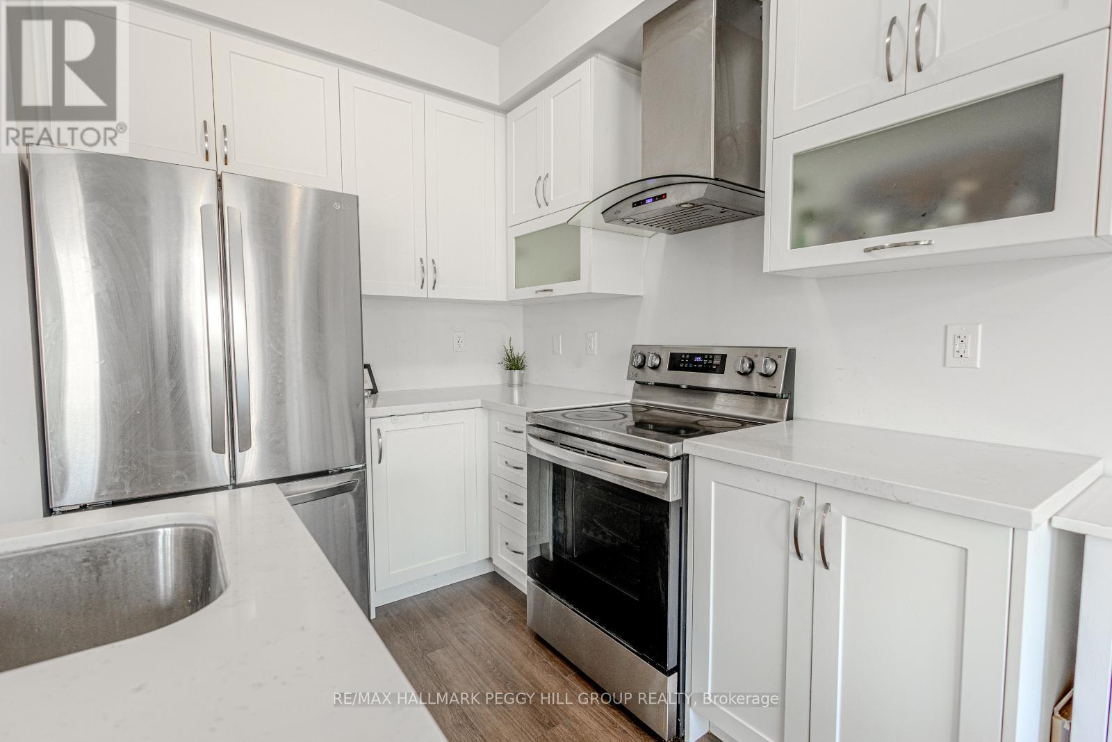 96 Wood Crescent, Essa, Ontario  L3W 0M5 - Photo 6 - N12179405