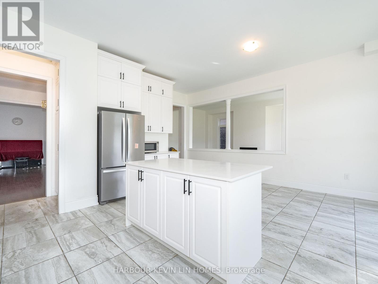 81 Vitlor Drive, Richmond Hill, Ontario  L4E 2Y6 - Photo 18 - N12179423