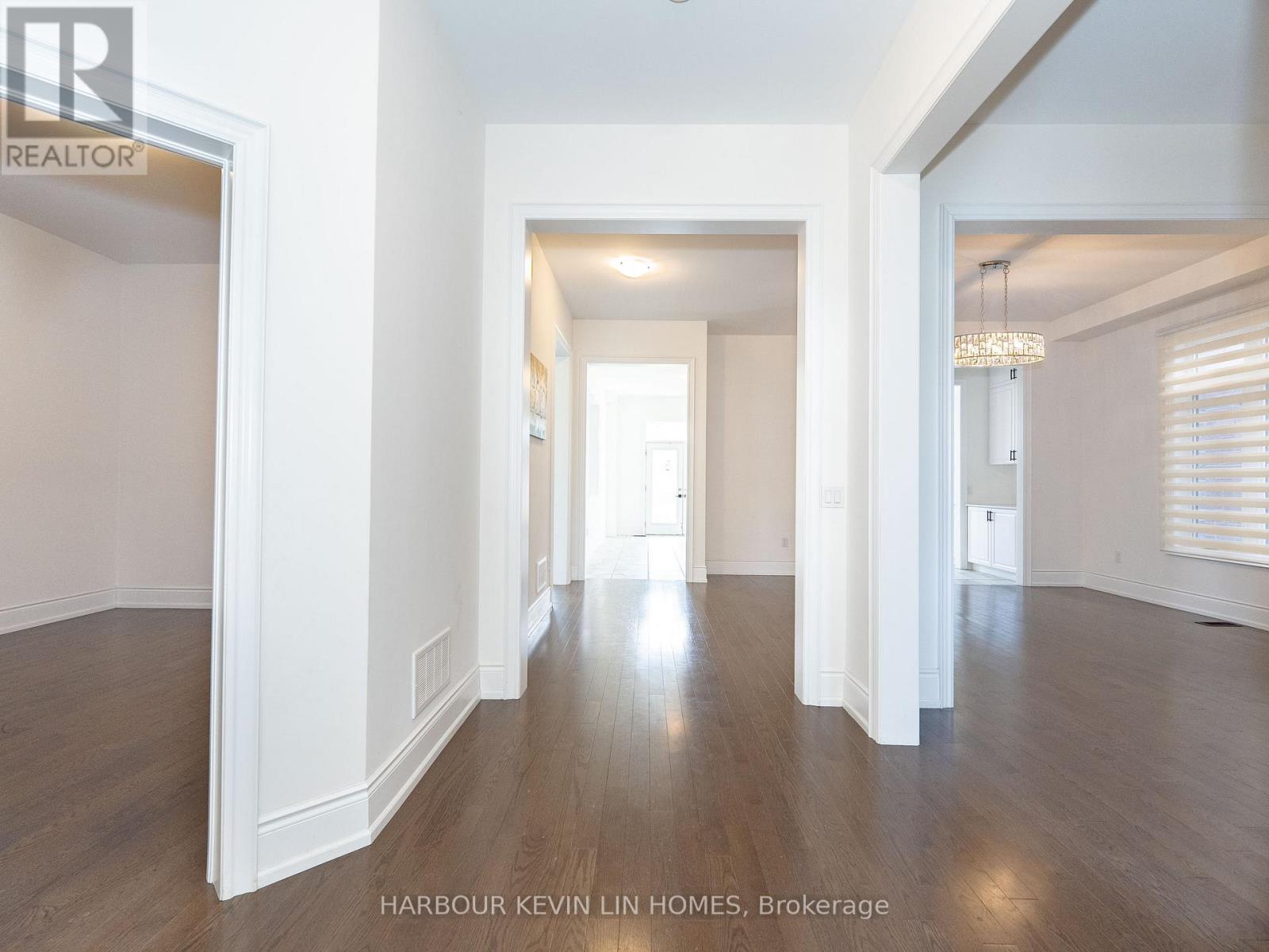 81 Vitlor Drive, Richmond Hill, Ontario  L4E 2Y6 - Photo 7 - N12179423