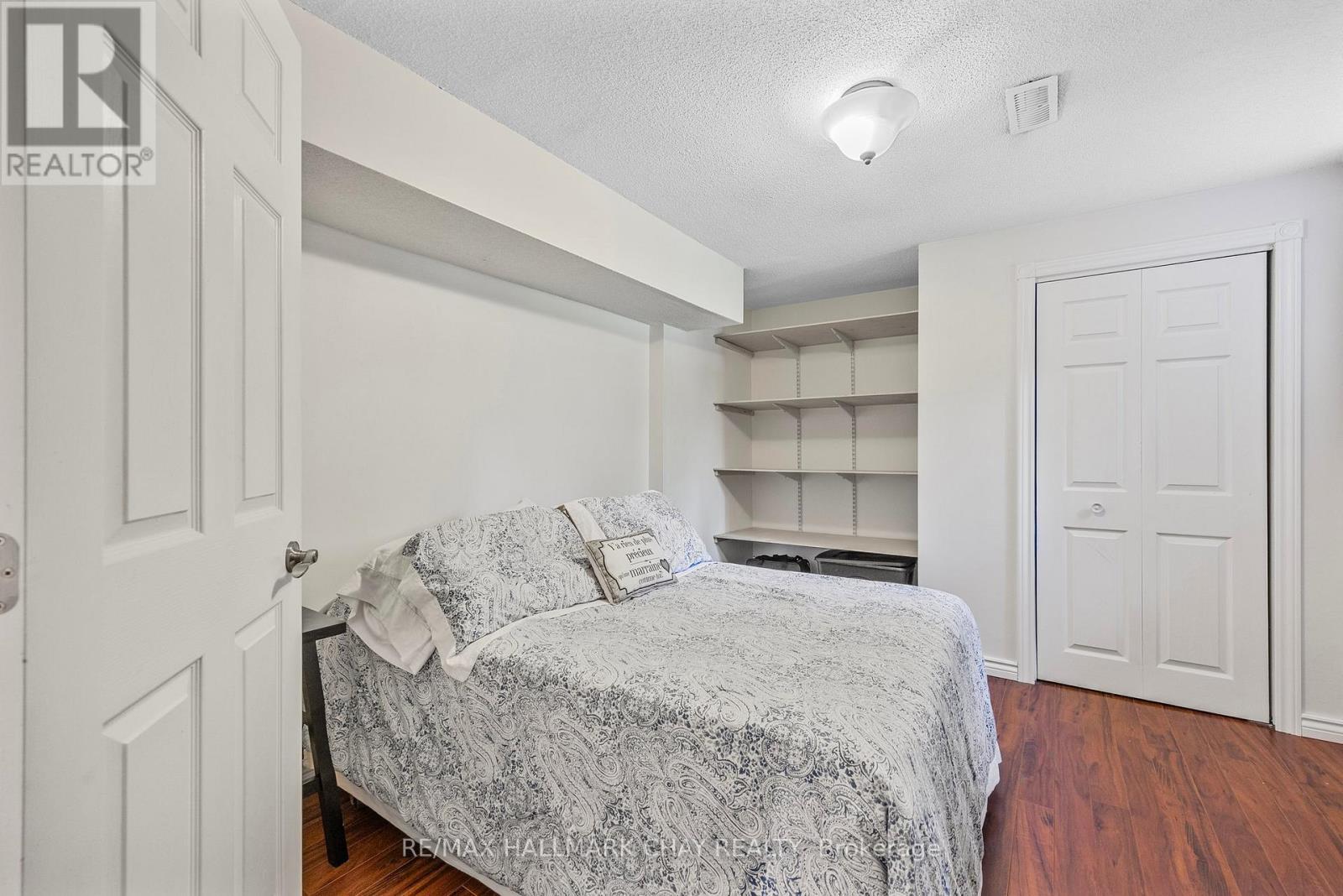 23 Mccarthy Crescent, Essa, Ontario  L3W 0J3 - Photo 22 - N12179520