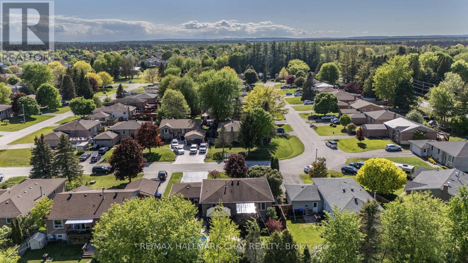23 Mccarthy Crescent, Essa, Ontario  L3W 0J3 - Photo 33 - N12179520