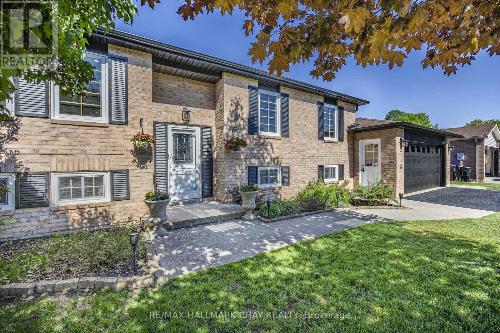 23 Mccarthy Crescent, Essa, Ontario  L3W 0J3 - Photo 34 - N12179520