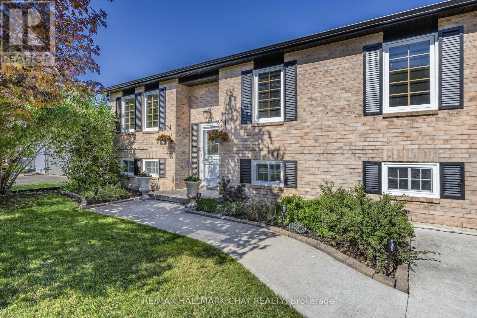 23 Mccarthy Crescent, Essa, Ontario  L3W 0J3 - Photo 35 - N12179520