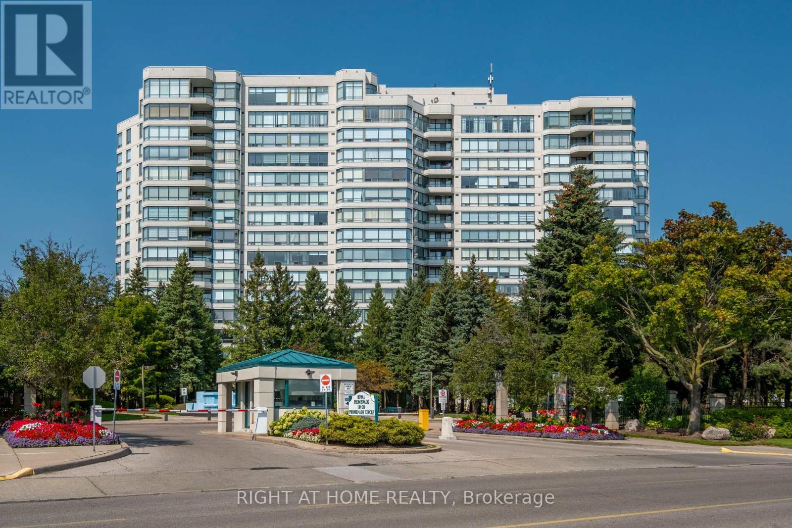 307 - 120 Promenade Circle, Vaughan, Ontario  L4J 7W9 - Photo 18 - N12179559