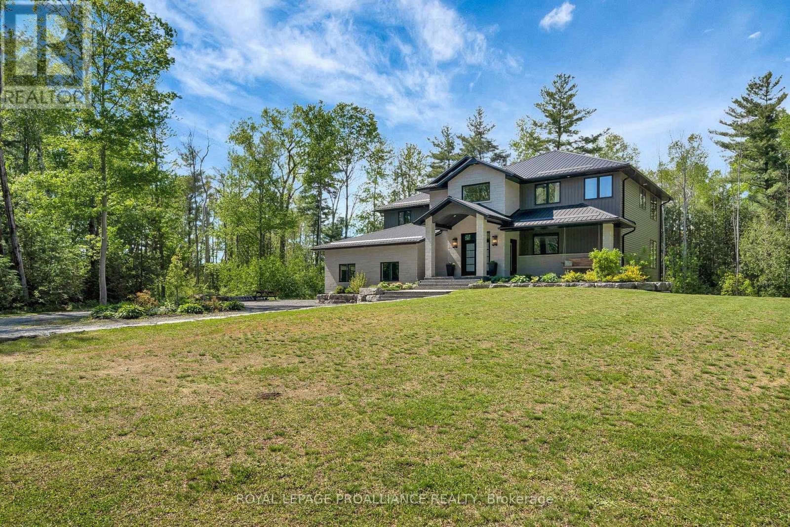 Property at 21514 LOYALIST PARKWAY image 2