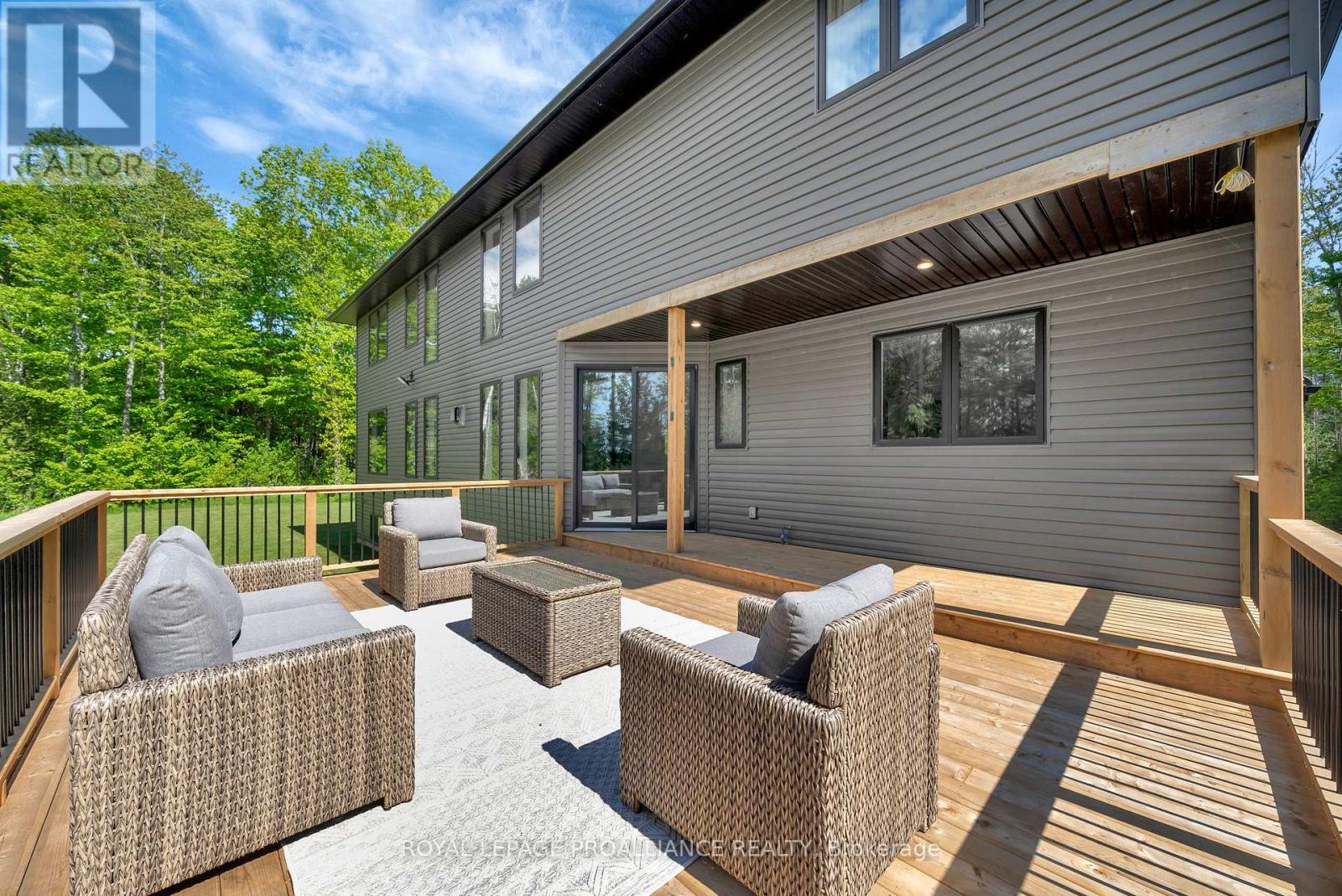 21514 Loyalist Parkway, Prince Edward County, Ontario  K0K 1L0 - Photo 41 - X12179592