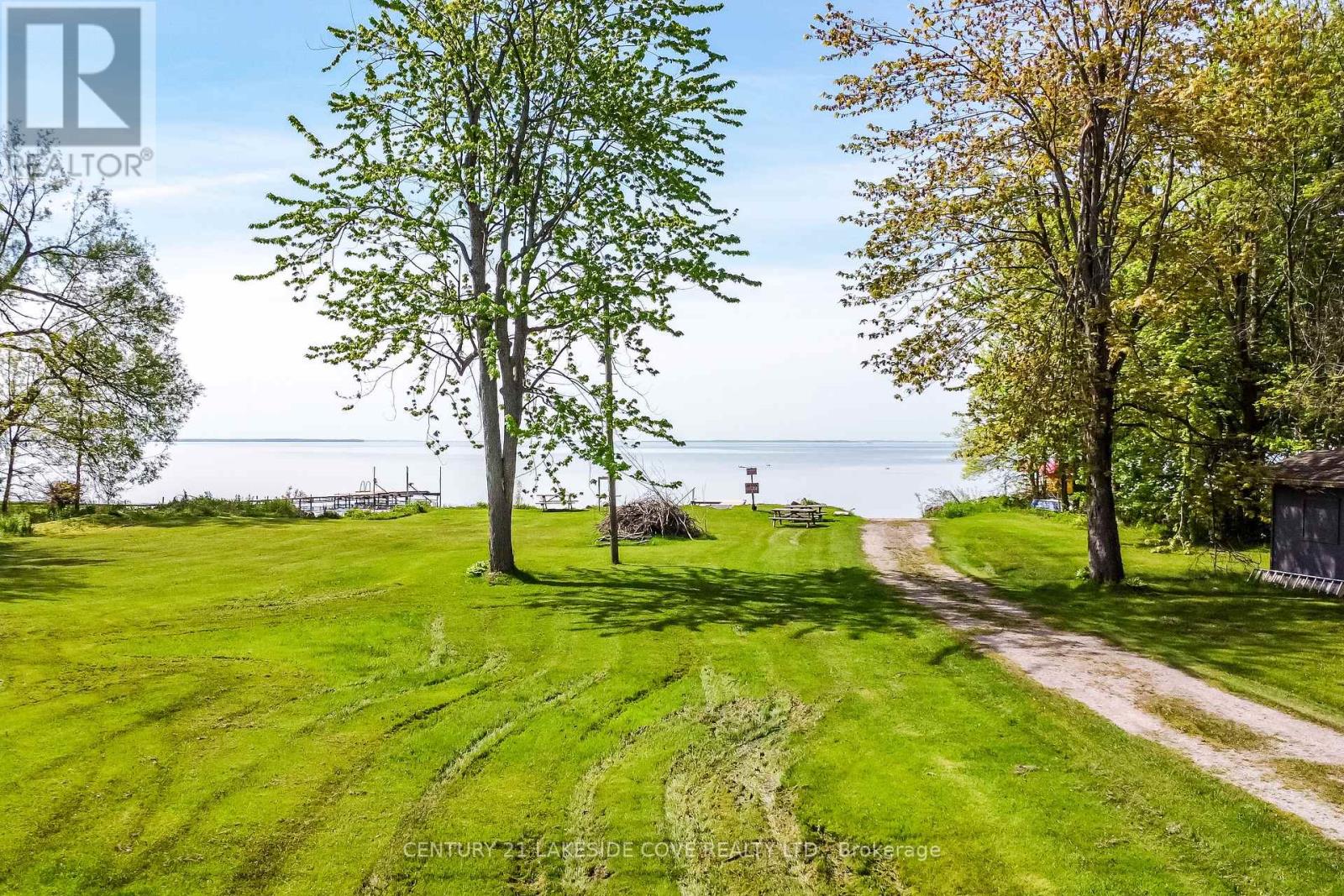 3976 Woodland Drive, Ramara, Ontario  L3V 6H7 - Photo 38 - S12179454