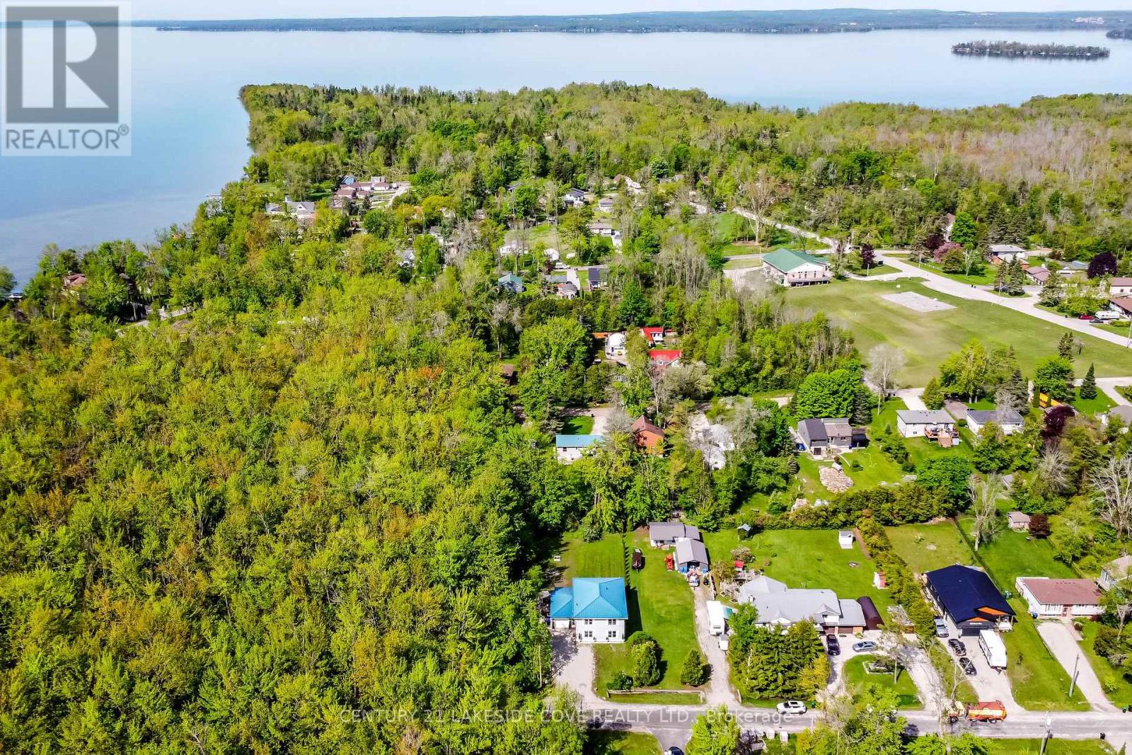 3976 Woodland Drive, Ramara, Ontario  L3V 6H7 - Photo 43 - S12179454
