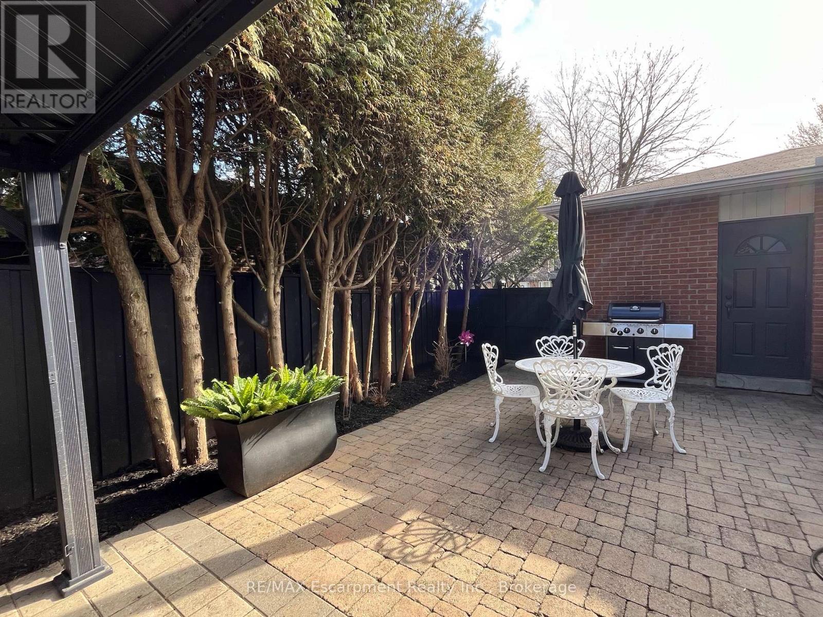 2365 Devon Road, Oakville, Ontario  L6J 5R6 - Photo 25 - W12094092