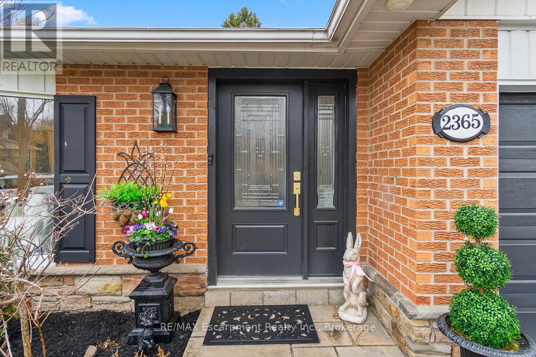 Property at 2365 DEVON ROAD image 4