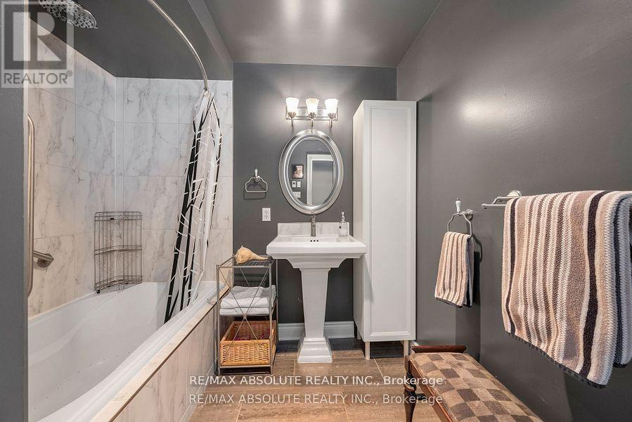 48 Settler's Ridge Way, Ottawa, Ontario  K2J 4V2 - Photo 34 - X12179632
