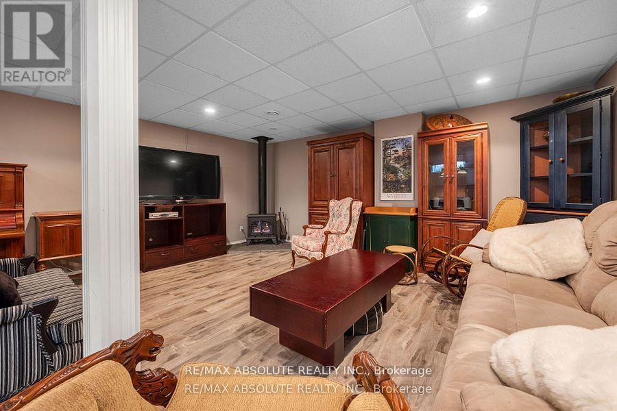 48 Settler's Ridge Way, Ottawa, Ontario  K2J 4V2 - Photo 38 - X12179632