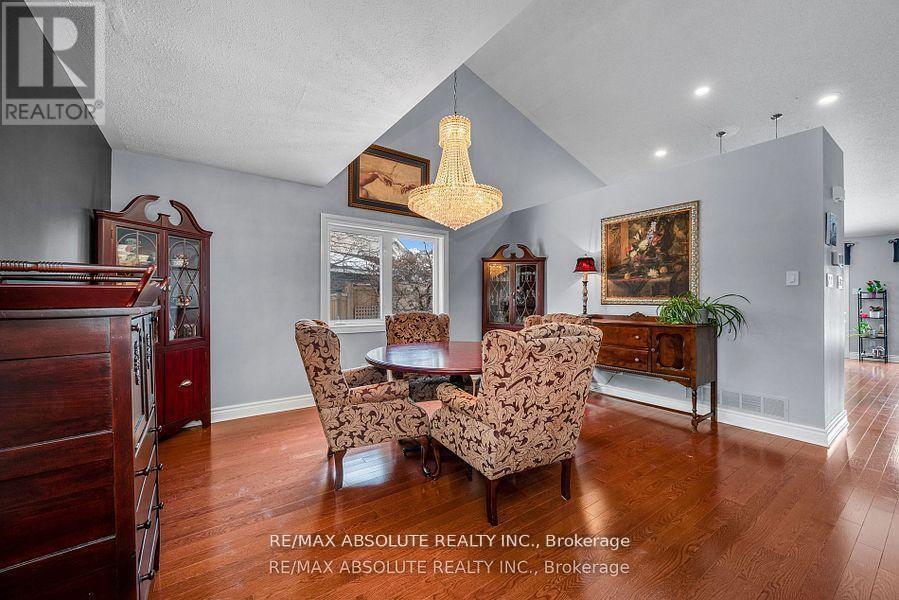 48 Settler's Ridge Way, Ottawa, Ontario  K2J 4V2 - Photo 4 - X12179632