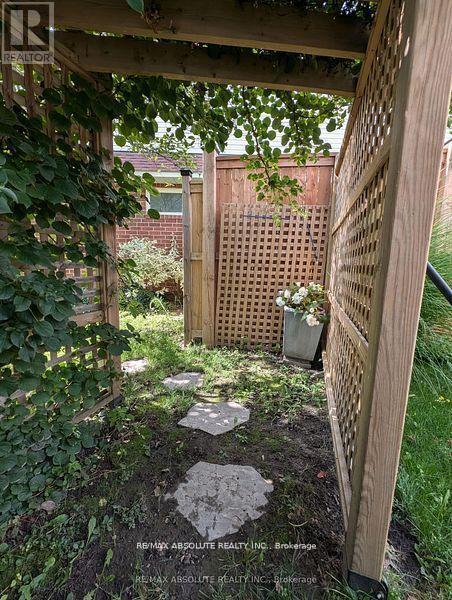 48 Settler's Ridge Way, Ottawa, Ontario  K2J 4V2 - Photo 47 - X12179632