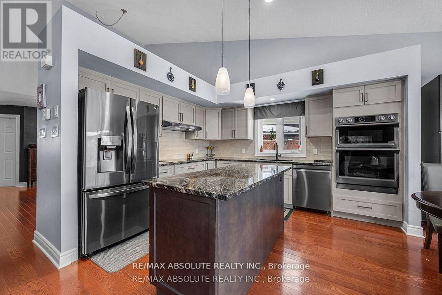 48 Settler's Ridge Way, Ottawa, Ontario  K2J 4V2 - Photo 9 - X12179632