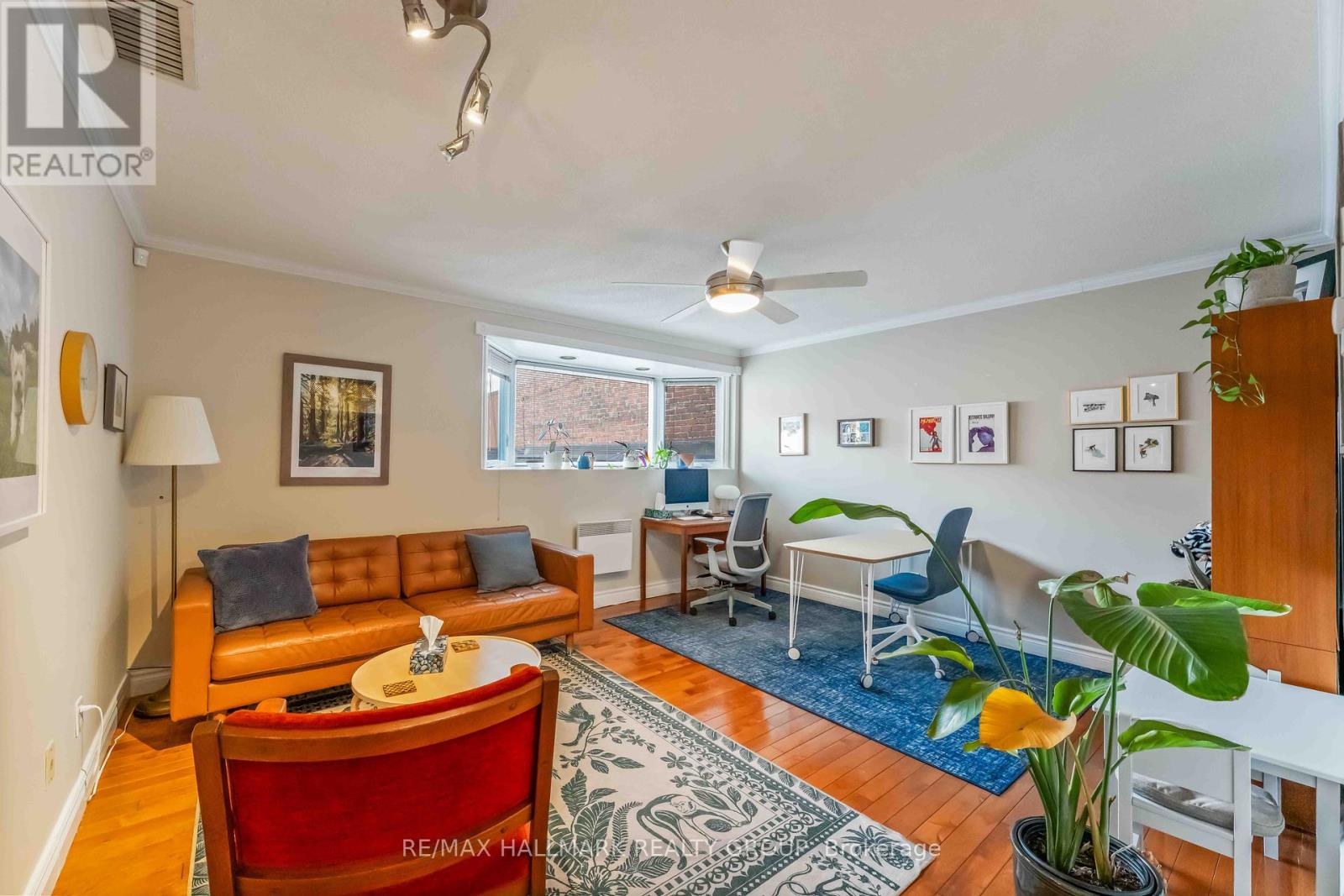 201 - 117 Murray Street, Ottawa, Ontario  K1N 5M5 - Photo 10 - X12179637