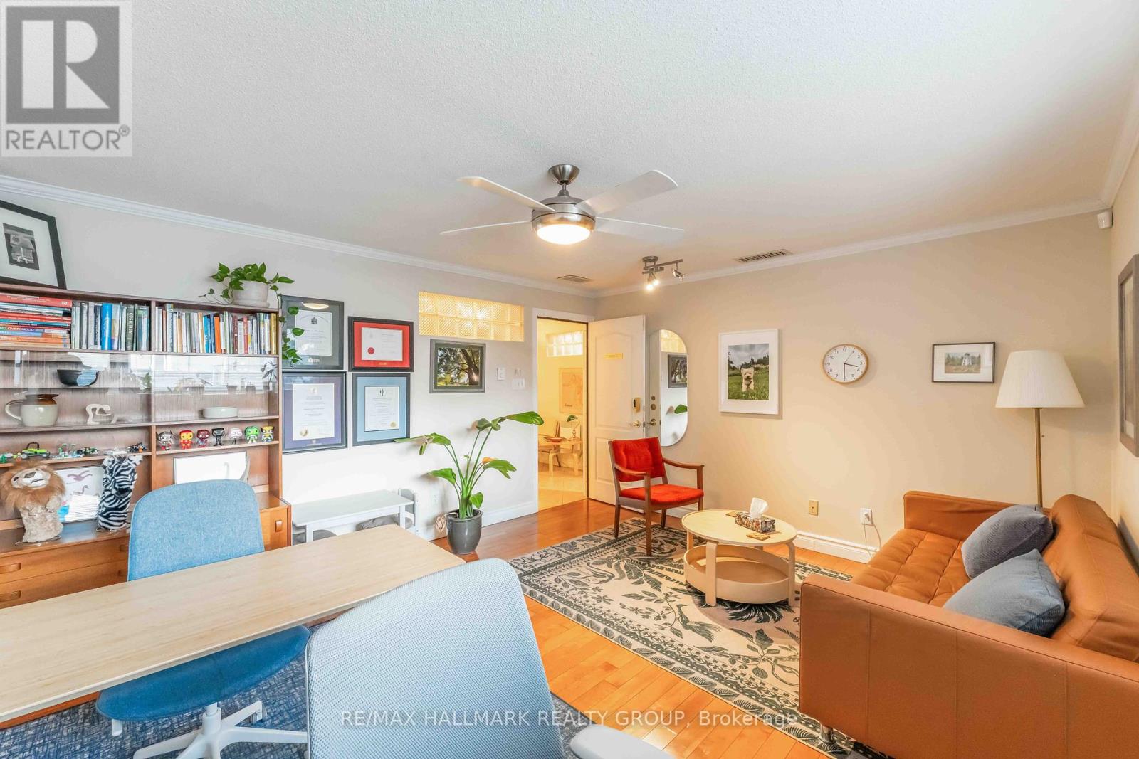 201 - 117 Murray Street, Ottawa, Ontario  K1N 5M5 - Photo 12 - X12179637