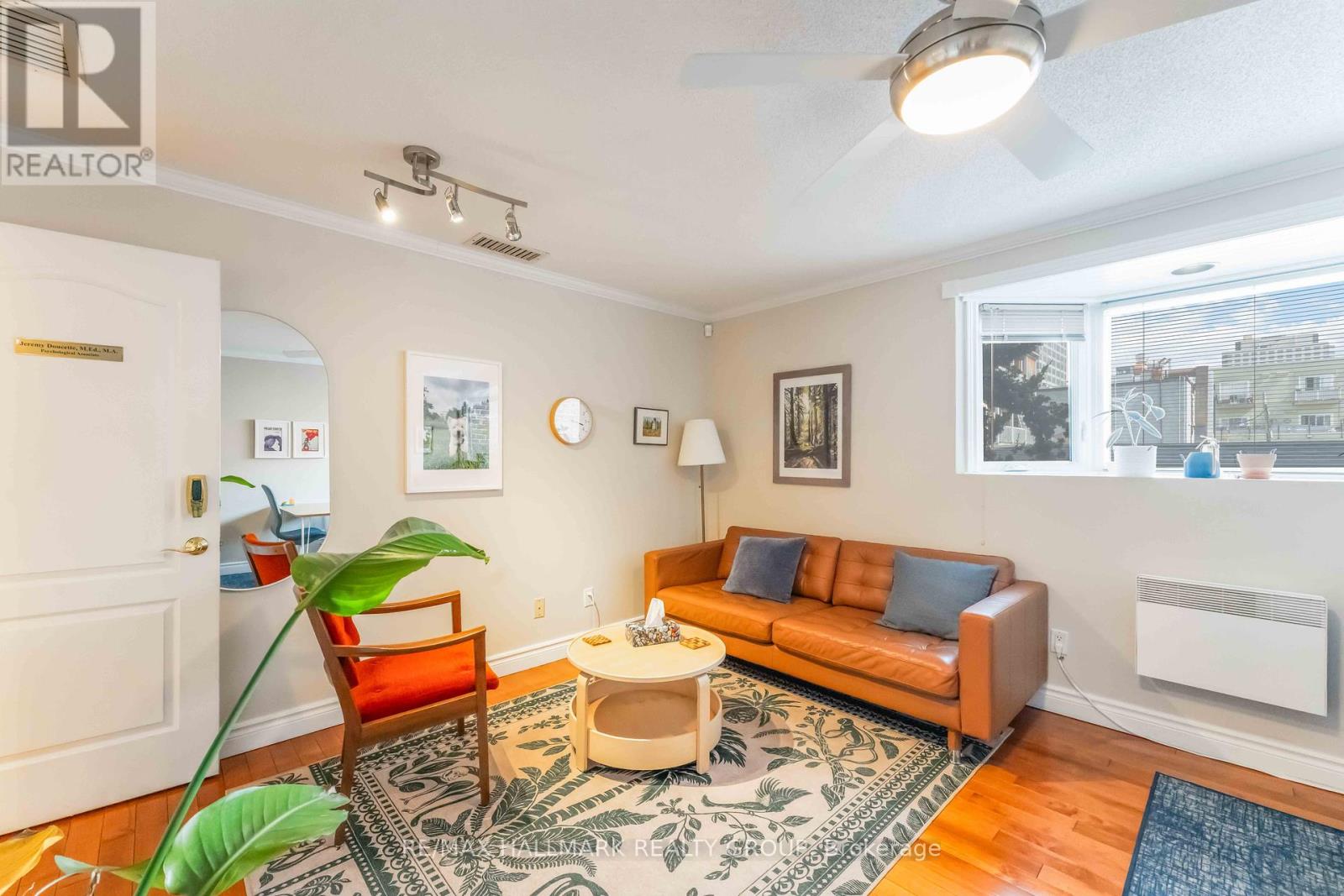 201 - 117 Murray Street, Ottawa, Ontario  K1N 5M5 - Photo 15 - X12179637