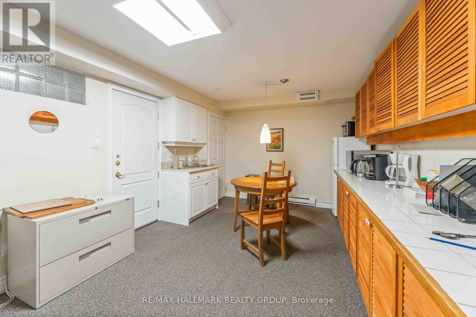 201 - 117 Murray Street, Ottawa, Ontario  K1N 5M5 - Photo 18 - X12179637