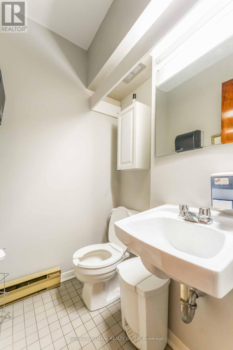 201 - 117 Murray Street, Ottawa, Ontario  K1N 5M5 - Photo 21 - X12179637