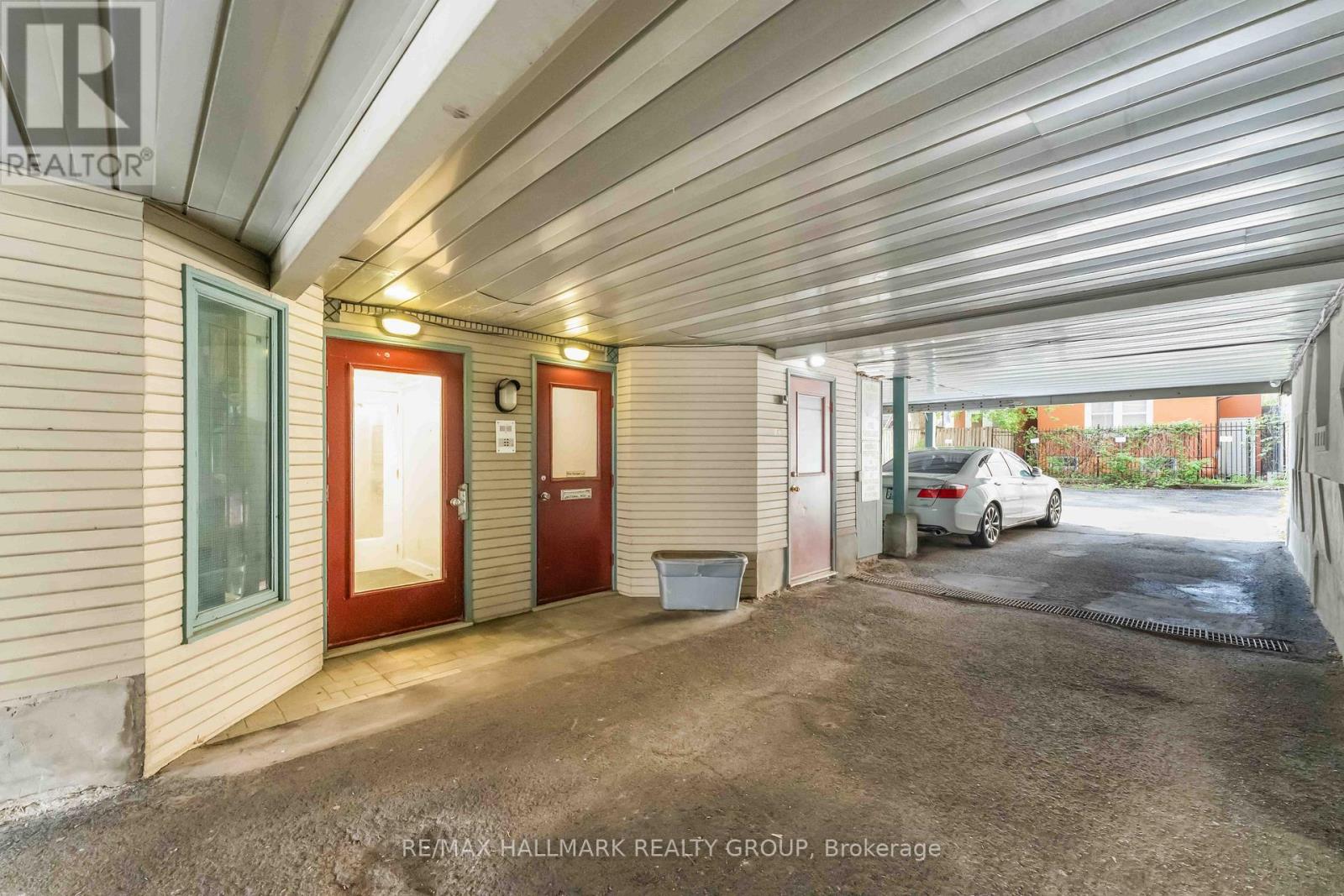 201 - 117 Murray Street, Ottawa, Ontario  K1N 5M5 - Photo 23 - X12179637