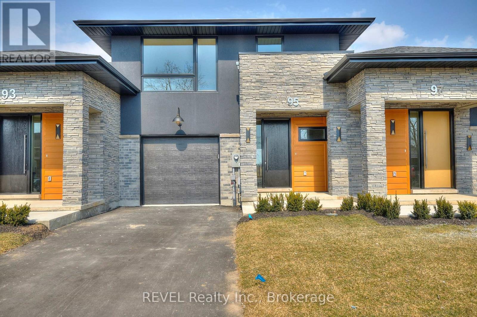 Property at 95 PORT ROBINSON ROAD image 1