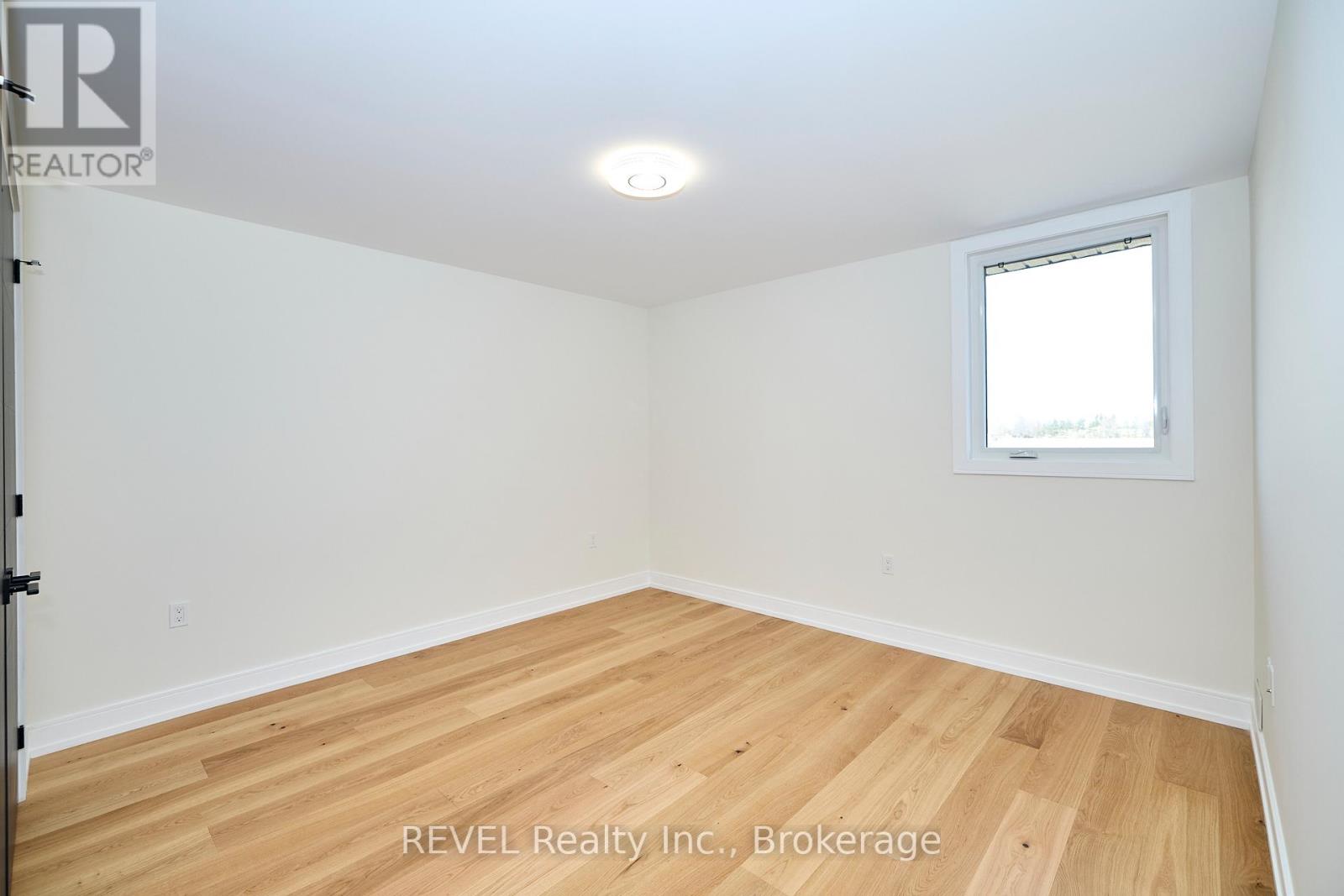 95 Port Robinson Road, Pelham, Ontario  L3B 5N5 - Photo 20 - X12179644