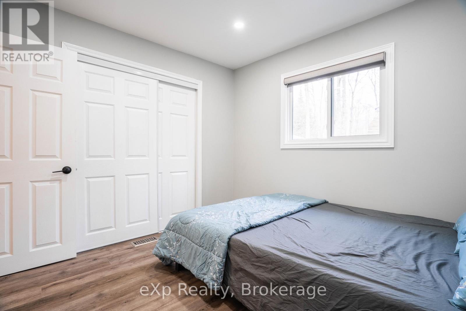 170 Francis Drive, Georgian Bluffs, Ontario  N0H 2K0 - Photo 24 - X12055162