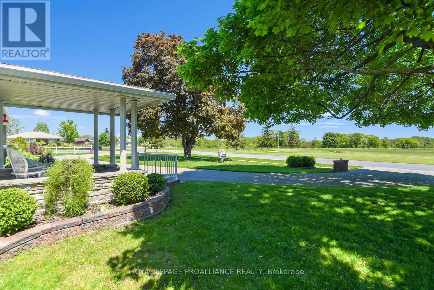 26 LAKEVIEW DRIVE South Dundas