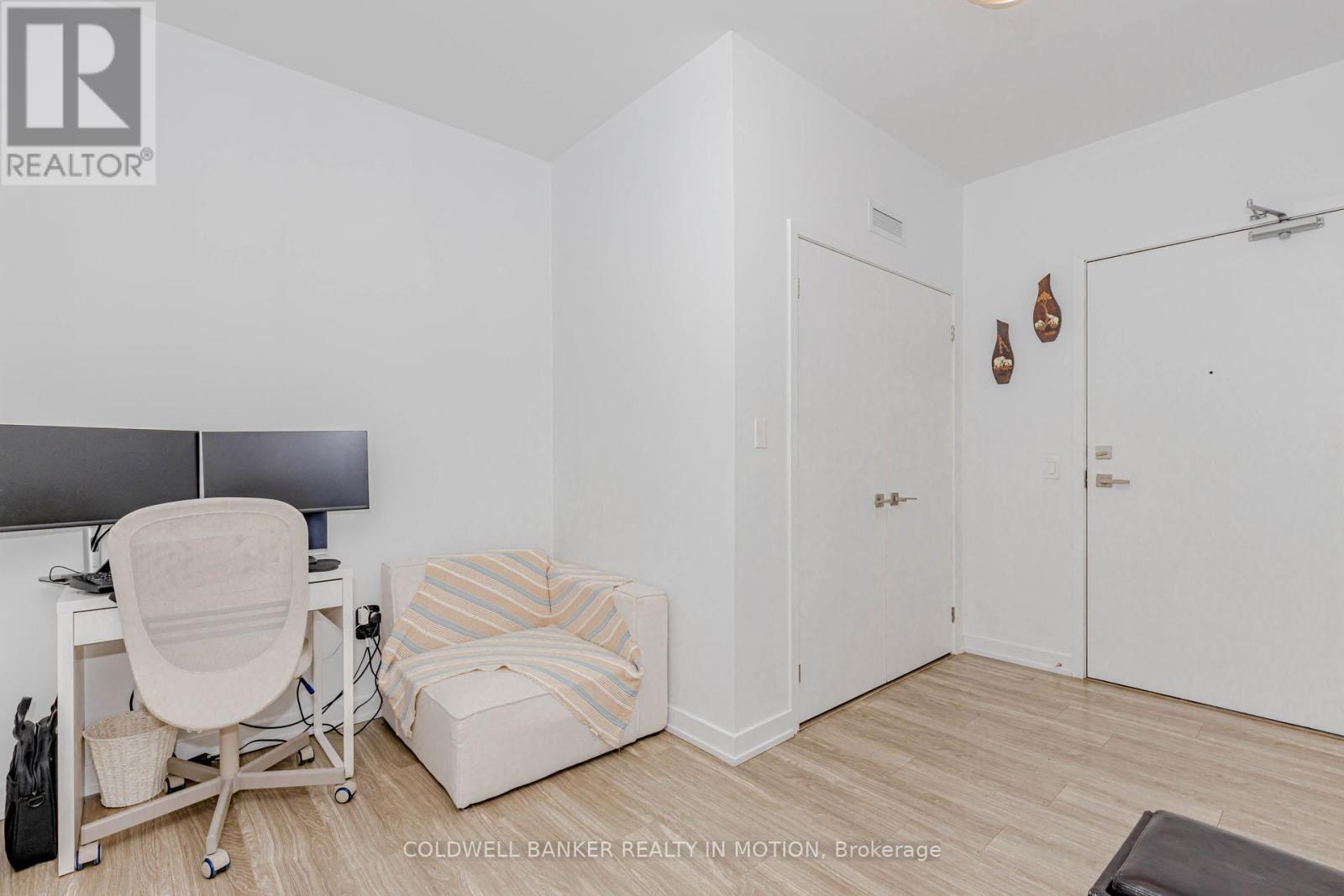3212 - 4055 Parkside Village Drive, Mississauga (City Centre), Ontario  L5B 0K2 - Photo 6 - W12179406