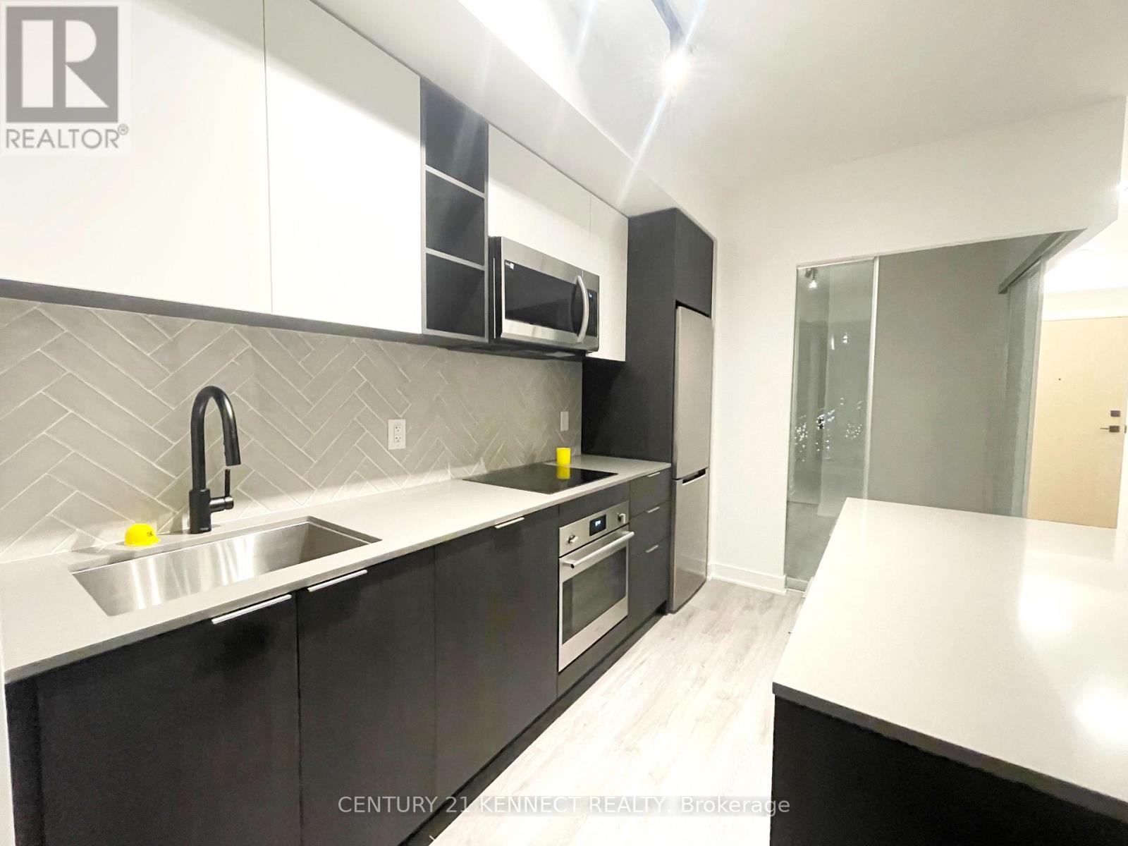 2105 - 36 Zorra Street, Toronto (Islington-City Centre West), Ontario  M8Z 0G5 - Photo 3 - W12179408