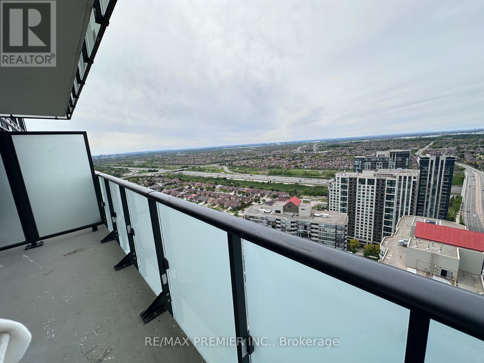 3110 - 430 Square One Drive, Mississauga (City Centre), Ontario  L5B 3Y1 - Photo 1 - W12179416