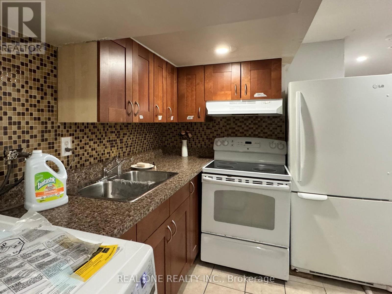 3486 Fountain Park Avenue, Mississauga (Churchill Meadows), Ontario  L5M 7E5 - Photo 8 - W12179481