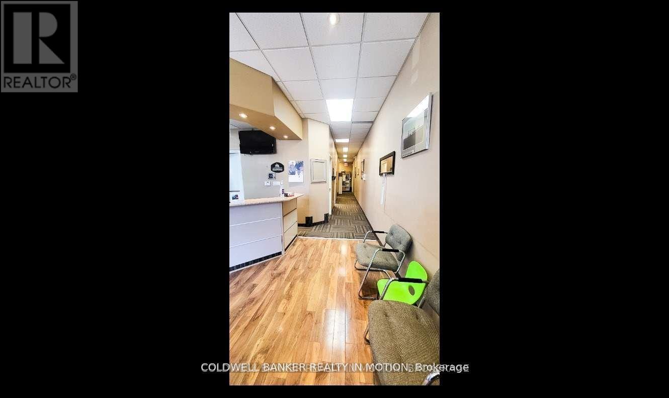 7 - 5025 Heatherleigh Avenue, Mississauga, Ontario  L5V 2Y7 - Photo 7 - W12179495