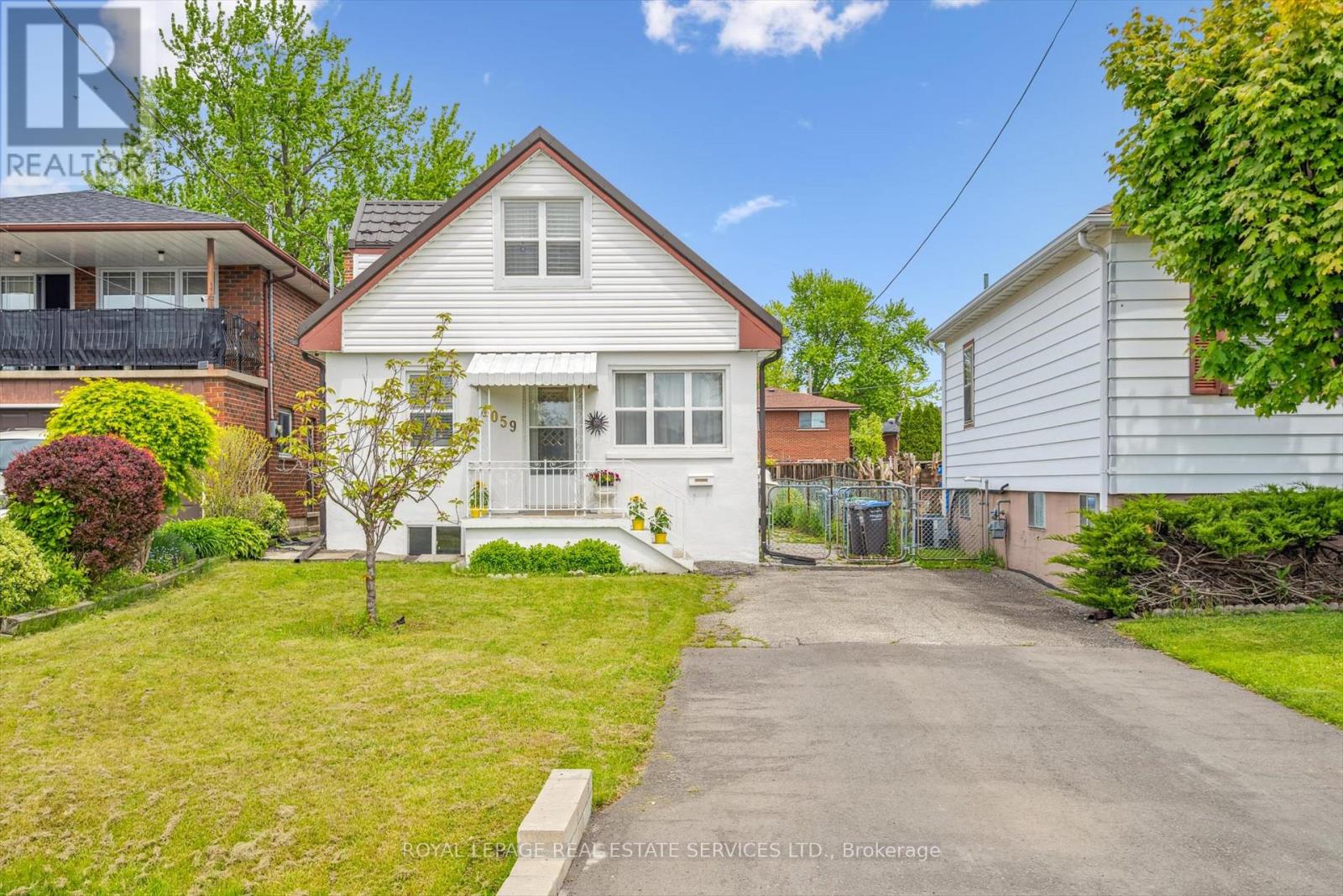 1059 WESTMOUNT AVENUE, Mississauga, Ontario