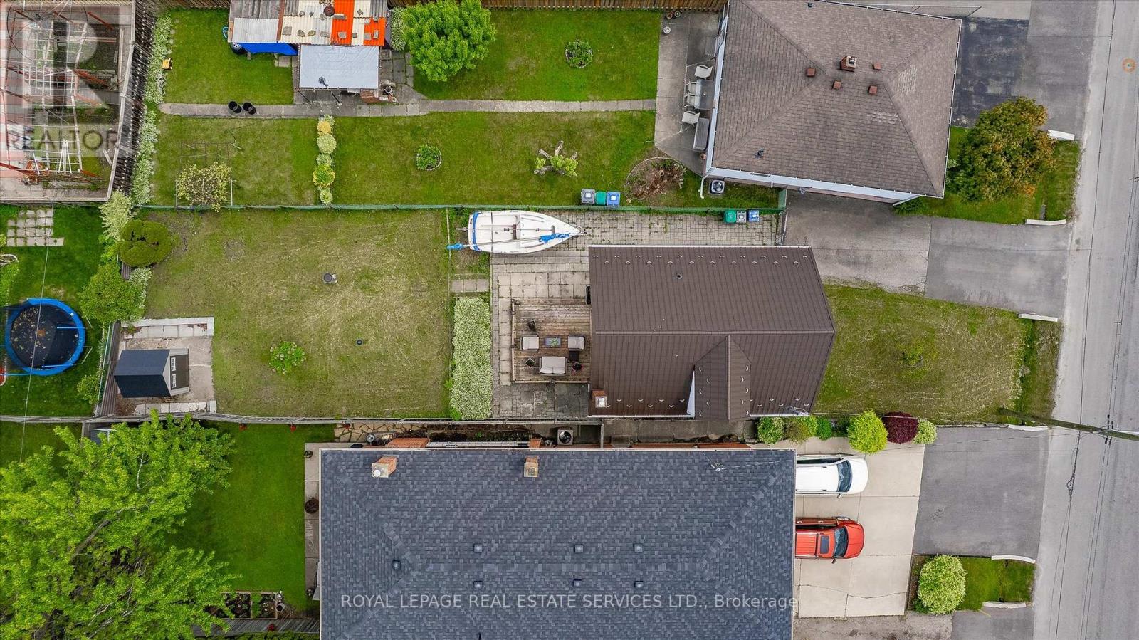 1059 Westmount Avenue, Mississauga, Ontario  L5E 1X5 - Photo 5 - W12179515