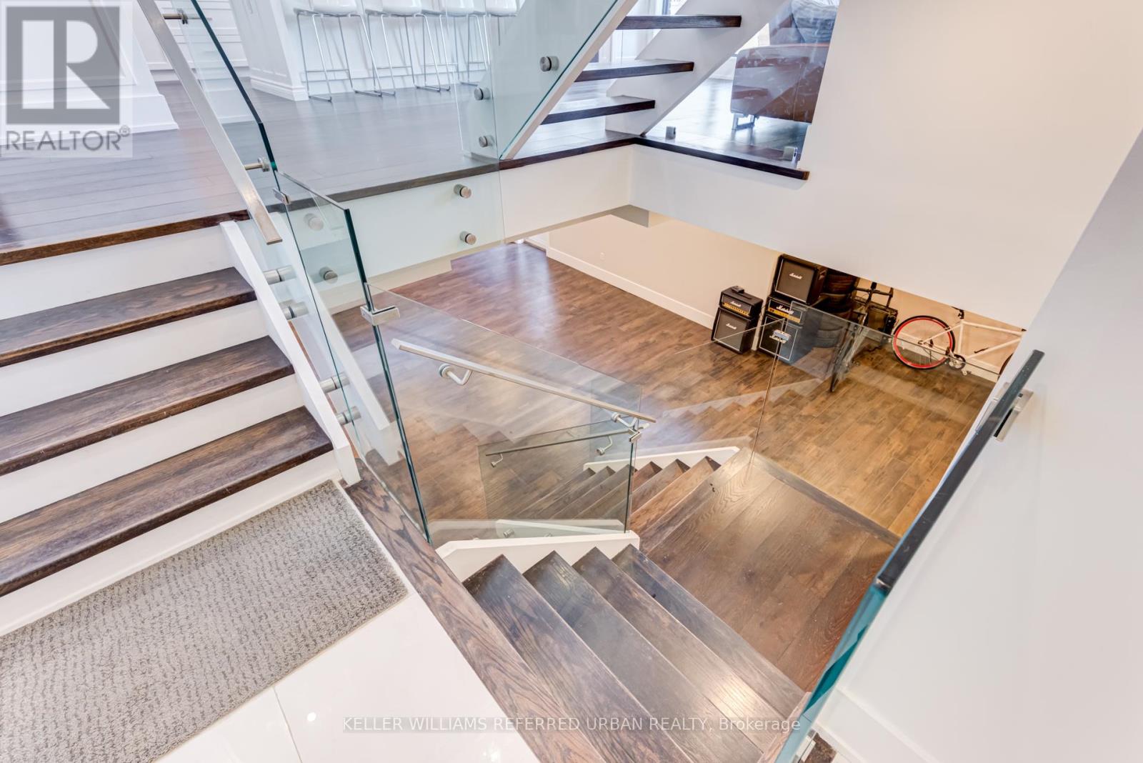 57 Ambleside Avenue, Toronto, Ontario  M8Z 2H8 - Photo 35 - W12179534