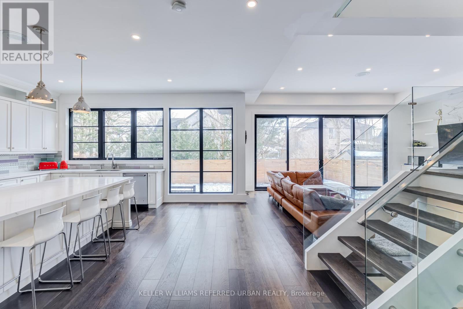 57 Ambleside Avenue, Toronto, Ontario  M8Z 2H8 - Photo 8 - W12179534