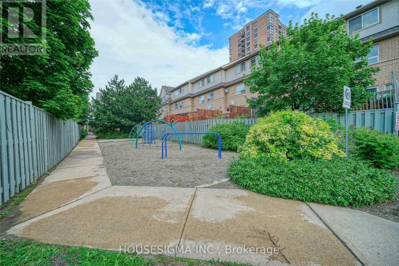 21 - 80 Strathaven Drive, Mississauga, Ontario  L5R 3V9 - Photo 37 - W12179540