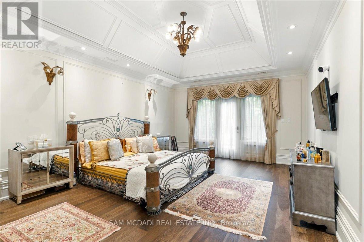 883 Parkland Avenue, Mississauga, Ontario  L5H 3G6 - Photo 23 - W12179552