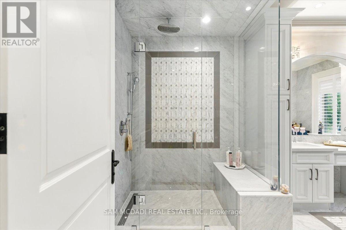 883 Parkland Avenue, Mississauga, Ontario  L5H 3G6 - Photo 27 - W12179552
