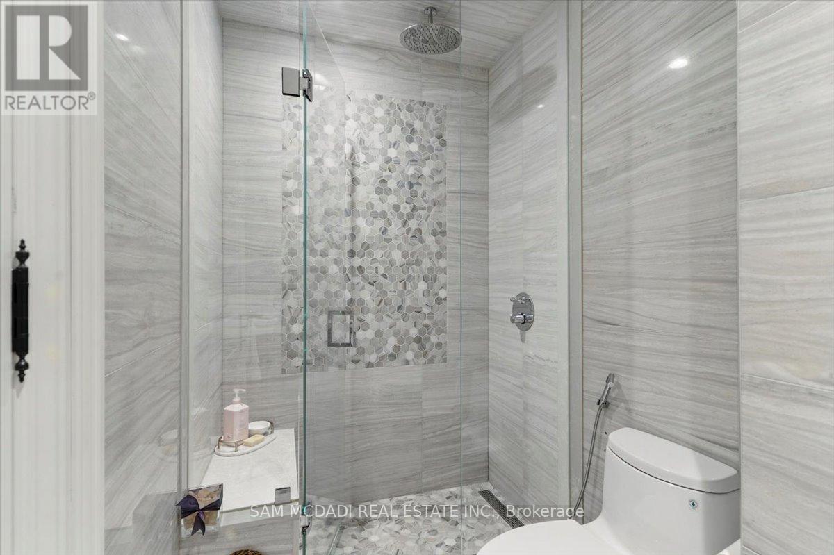 883 Parkland Avenue, Mississauga, Ontario  L5H 3G6 - Photo 40 - W12179552