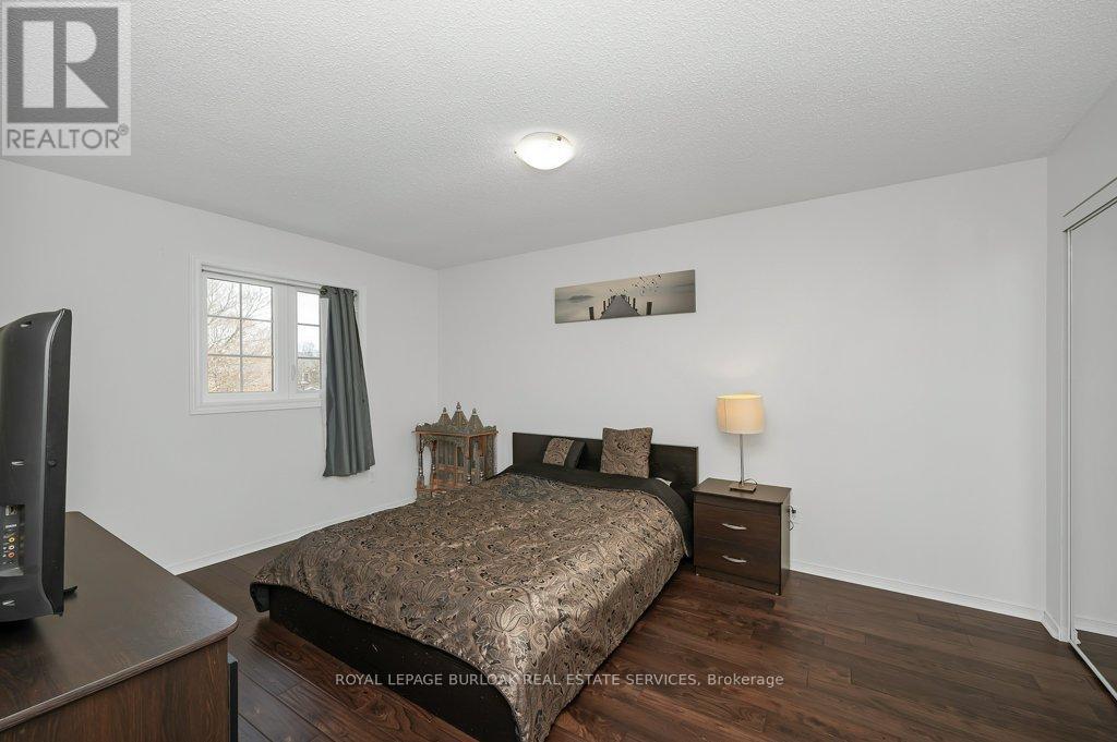 274 Honeyvale Road, Oakville, Ontario  L6L 6H8 - Photo 18 - W12179561