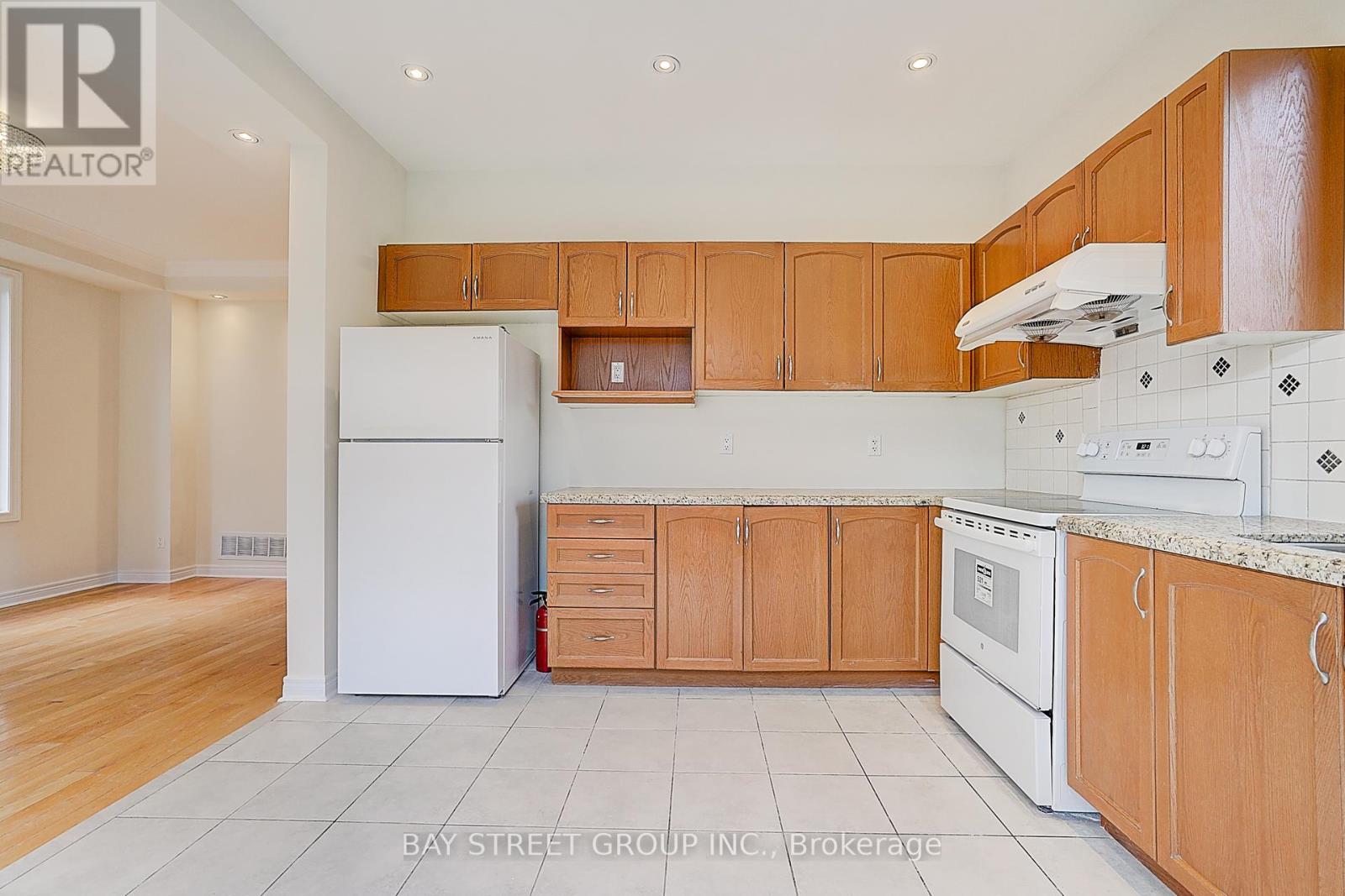 36 Shell Court, Richmond Hill, Ontario  L4S 0B1 - Photo 13 - N12175843