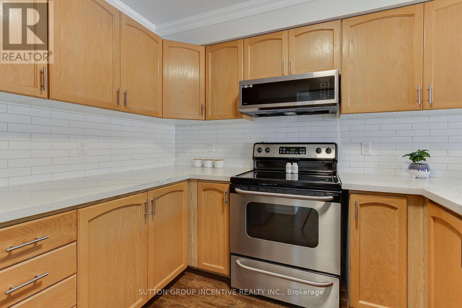162 Fairwood Drive, Georgina, Ontario  L4P 3Y3 - Photo 14 - N12179490