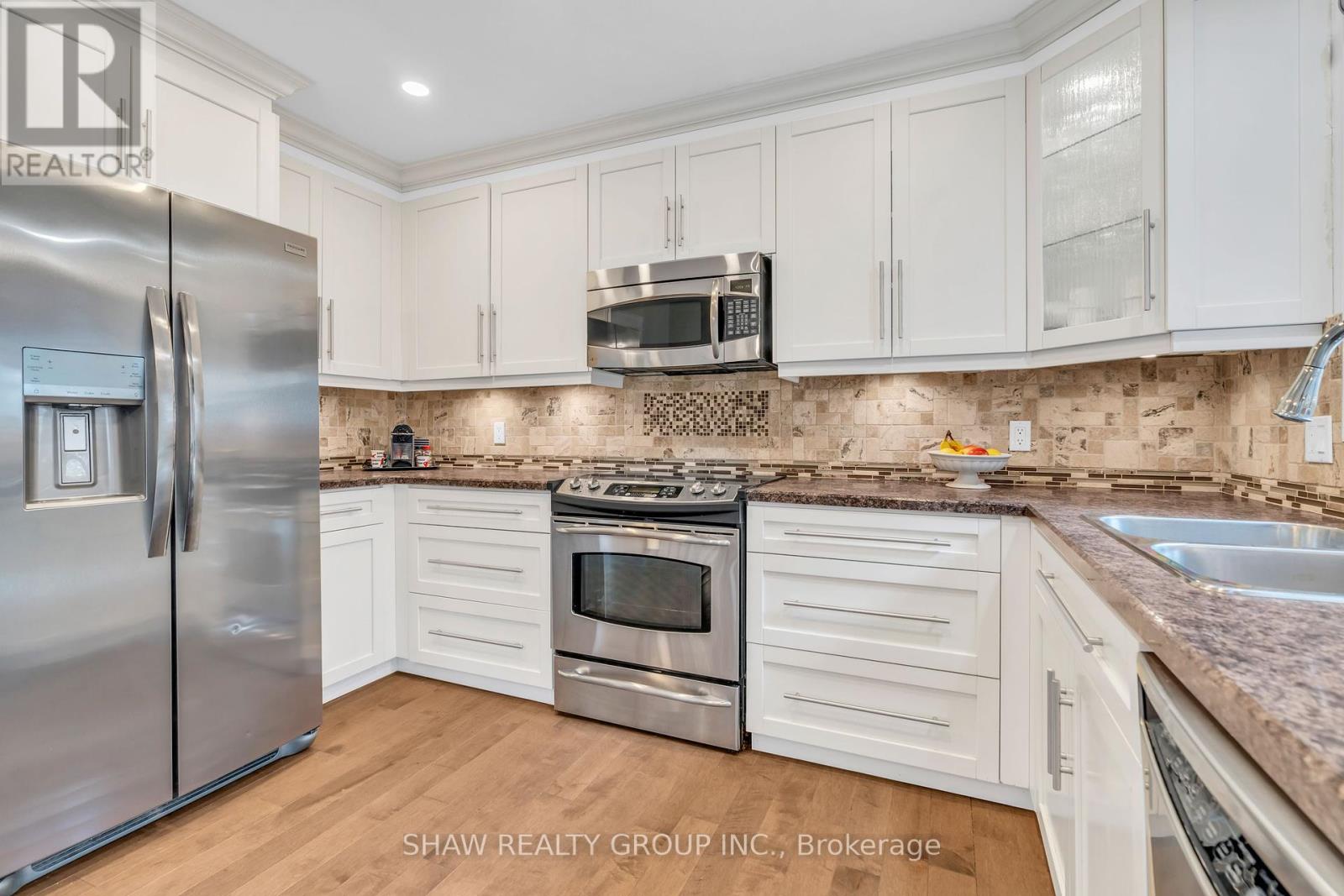 210 Misty Court, Kitchener, Ontario  N2B 3V4 - Photo 15 - X12179407