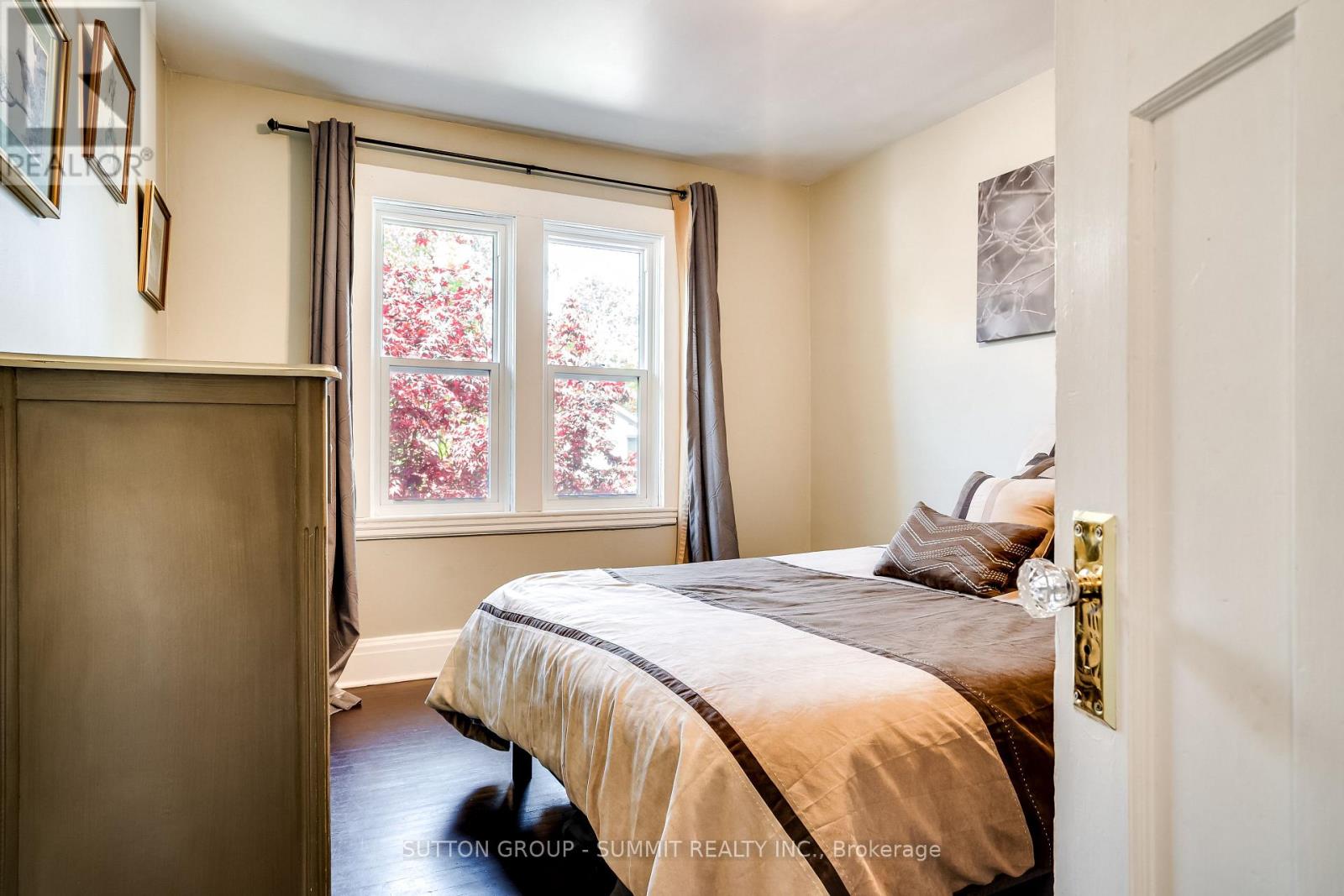 287 Graham Avenue S, Hamilton, Ontario  L8K 2M7 - Photo 26 - X12179460